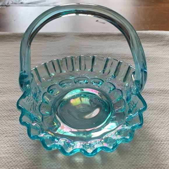 Vintage Westmoreland Glass Iridescent Aqua Blue Ruffled Edge Handled Basket - Picture 3 of 10